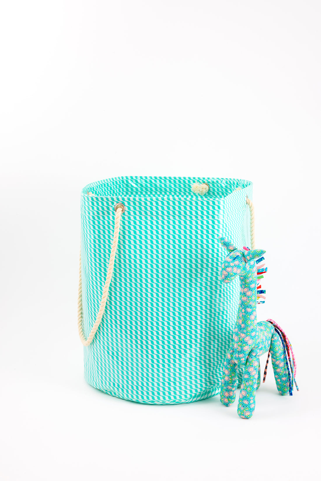 Corbeille Mizu Kifkif vert d'eau