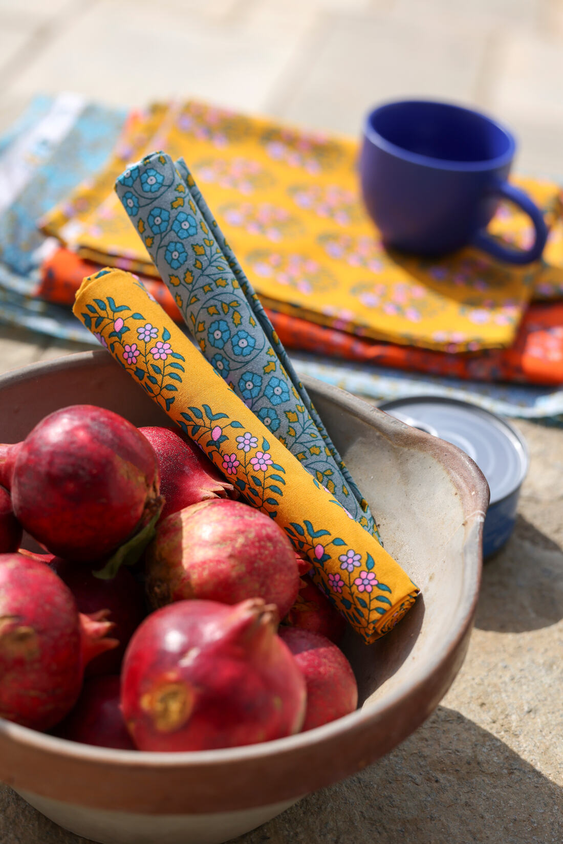 Coupon coton Aziza gris bleuté avec des motifs fleuris