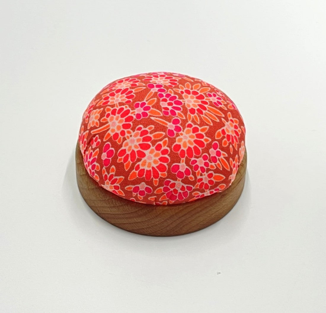 Coussin à épingles Calendula rose