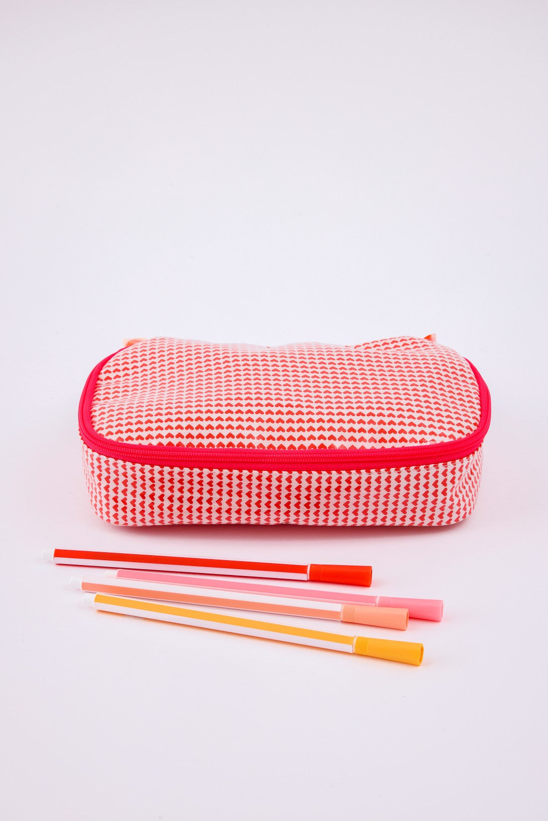 Grande trousse à crayons Love is all rouge