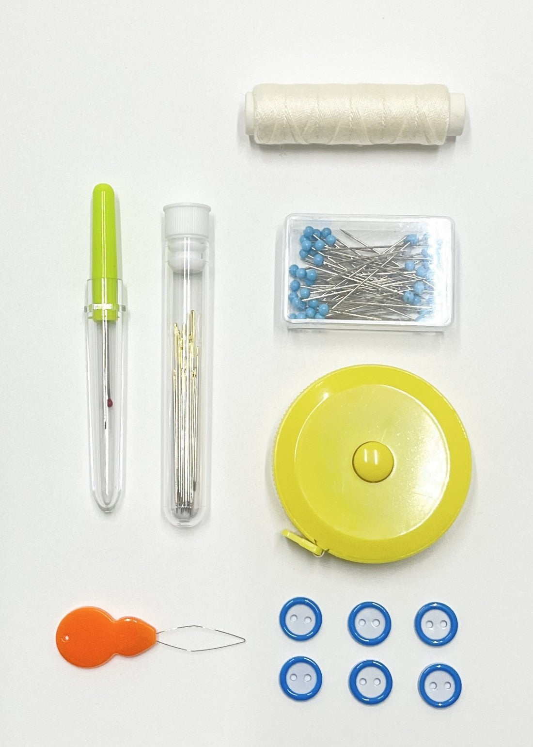 Kit couture de voyage