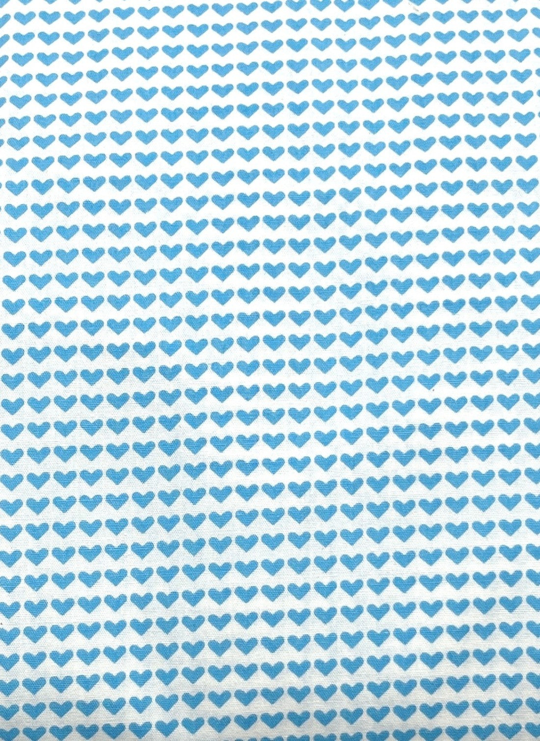 Toile cirée 50x145 cm Love is all bleu ciel