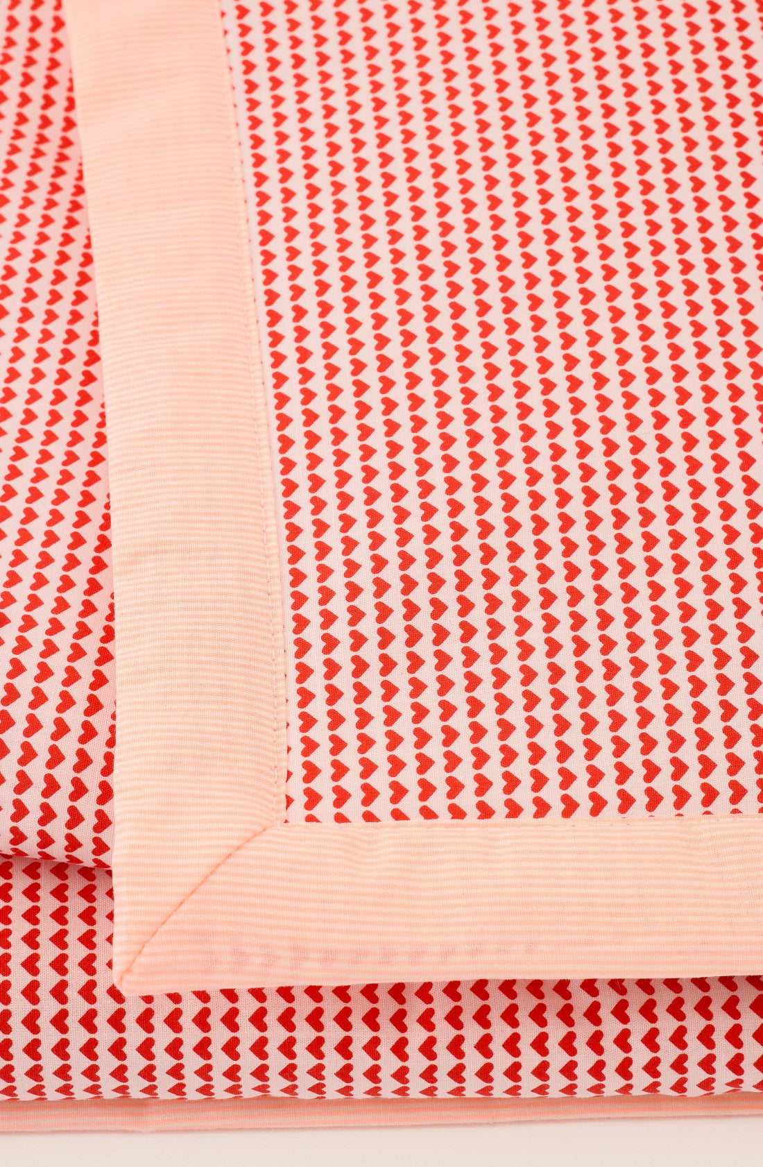 Plaid bébé Love is all