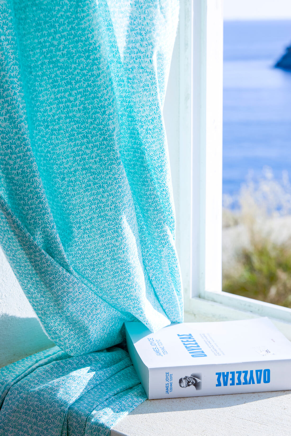 tissu coton popeline petits motifs fleurs vert d'eau