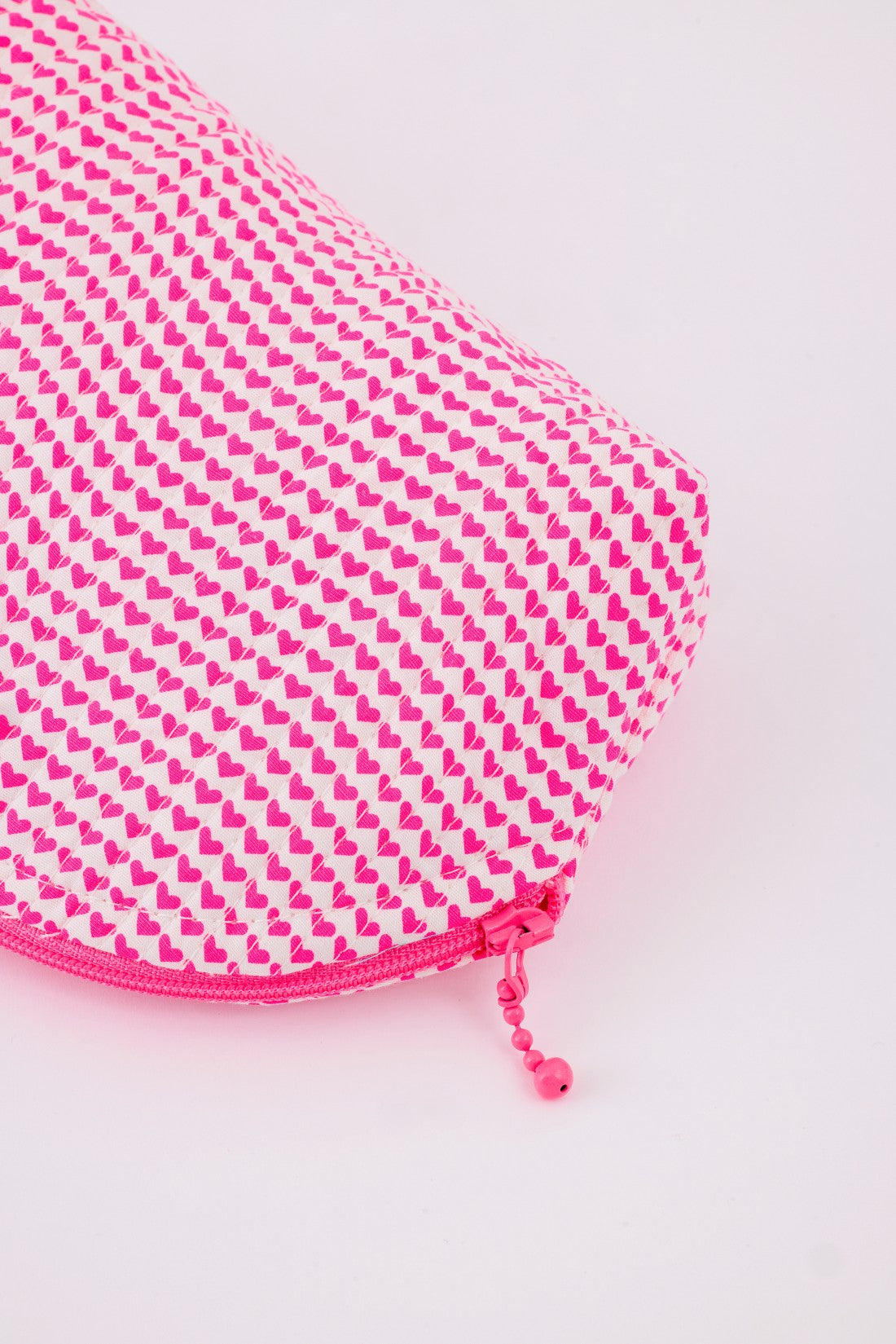 Trousse Coquille Love is all