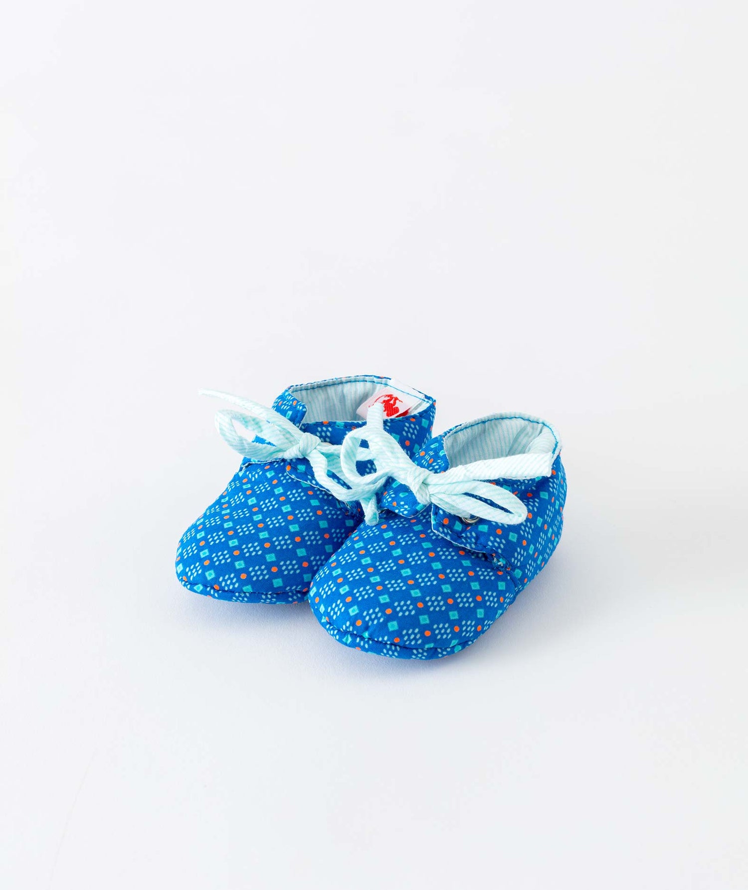 Chifoumi baby slippers overseas