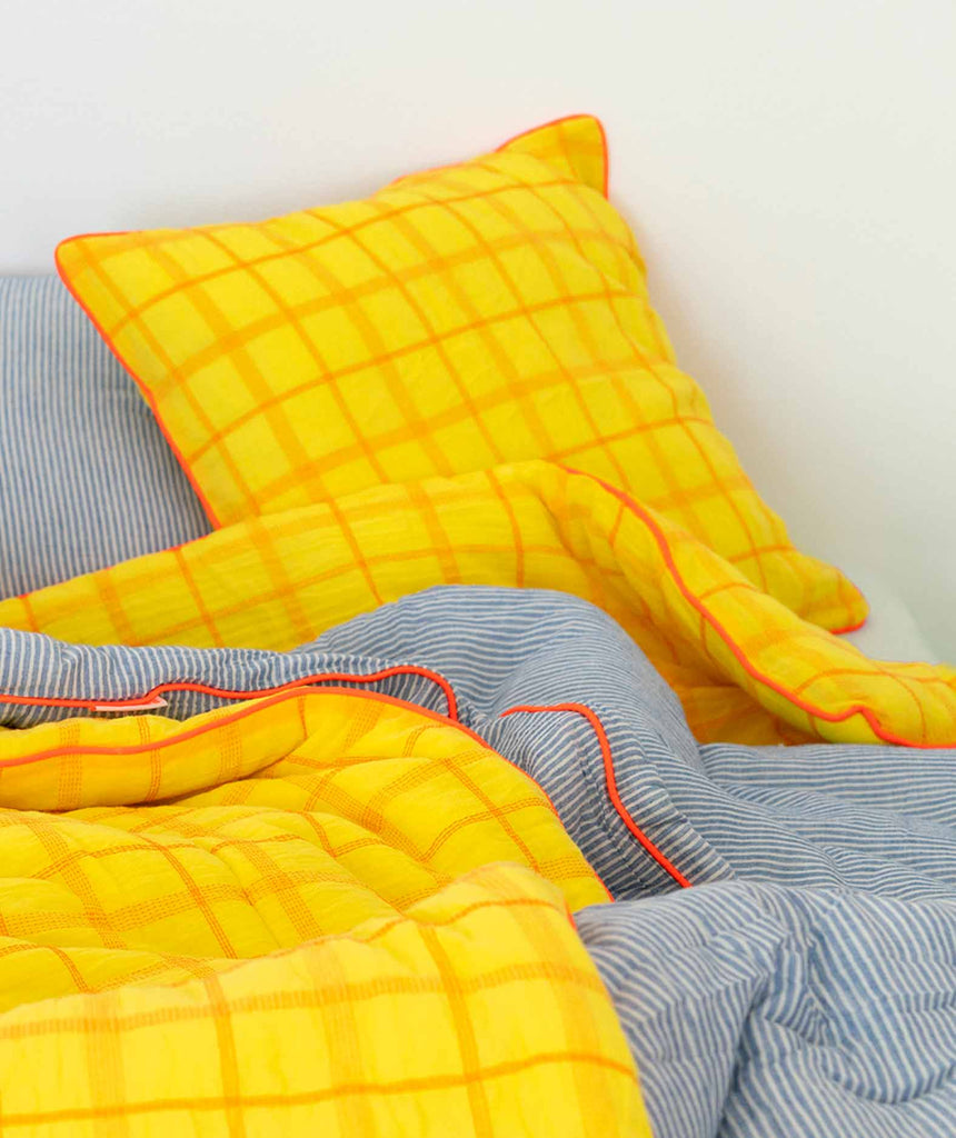 Coussin carré 3 boutons Sunny